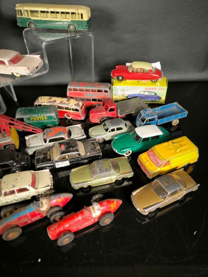 DINKY TOYS. Set of 34 vehicles (Accidents,...