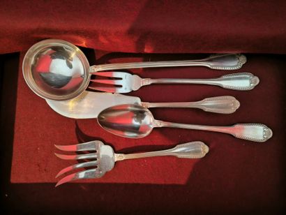 BOULENGER. A large set of silver-plated cutlery...