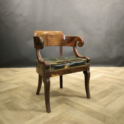 Desk armchair in mahogany and mahogany veneer,...
