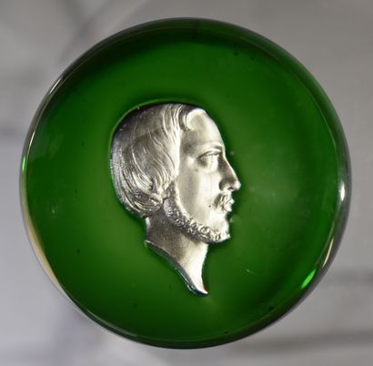 Clichy. Crystal paperweight with translucent...