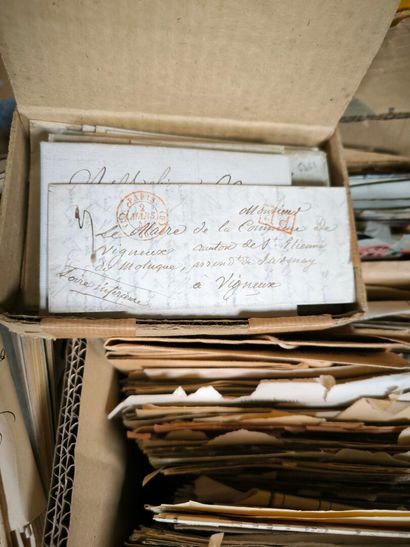 In two boxes, a set of more than a thousand...