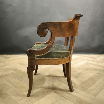 Desk armchair in mahogany and mahogany veneer,...
