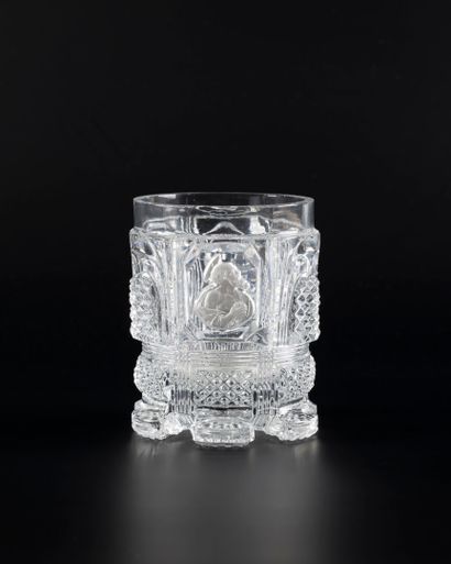Baccarat. Moulded crystal tumbler with diamond...