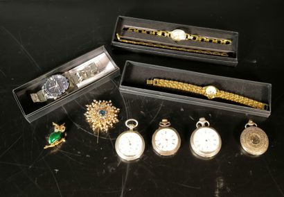 Set of watches and costume jewelry: 2 ladies'...