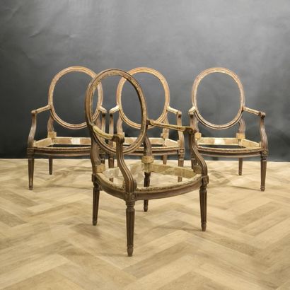 . Suite of 4 natural wood armchair frames,...
