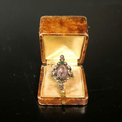 Lot: silver ring set with colored stones...