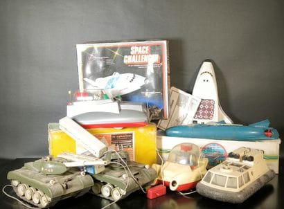 Set of toys (Damaged and missing): 
-The...
