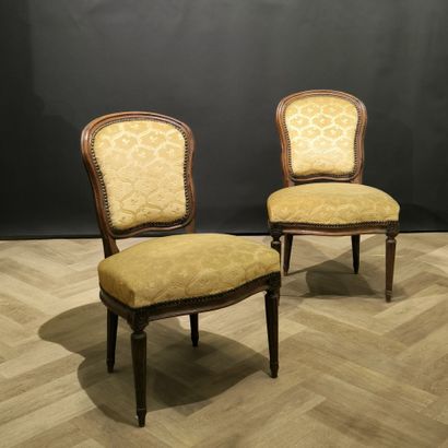 Pair of violoné chairs in natural wood, upholstered...
