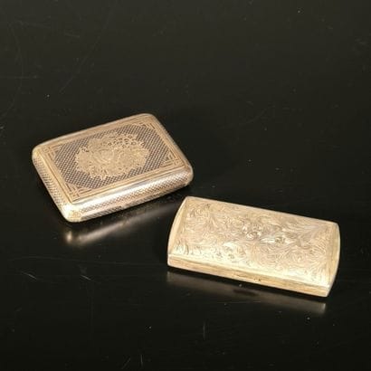 Engraved silver box, 19th century. 116,93...