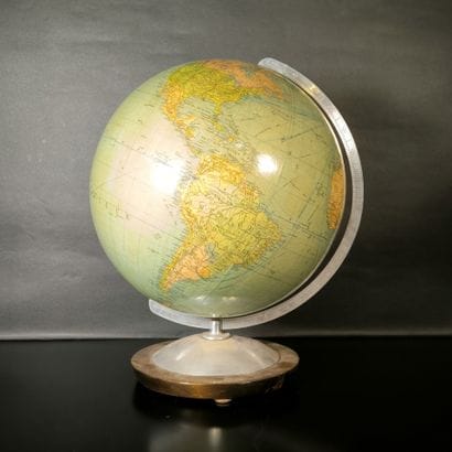 KADEN. Globe on chrome-plated metal and wood...