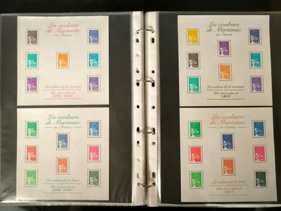 France. In 9 large binders, collection of...
