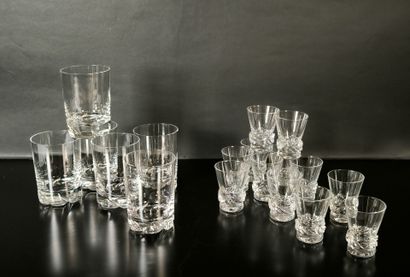 DAUM. Set of crystal glasses:
- 6 crystal...