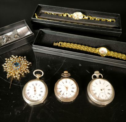 Set of watches and costume jewelry: 2 ladies'...