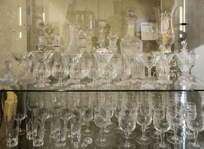 Lot of glasses, flasks and carafes, mainly...