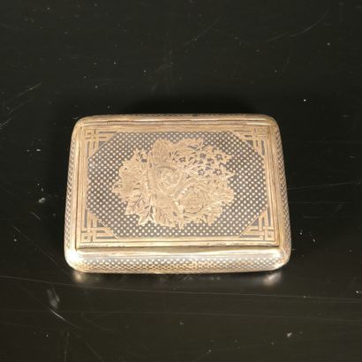 Engraved silver box, 19th century. 116,93...