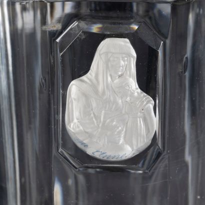 Grenelle. Moulded crystal tumbler with flat...
