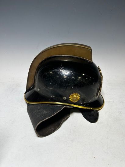 Casque de sapeur-pompiers de la ville d'Amsterdam,...