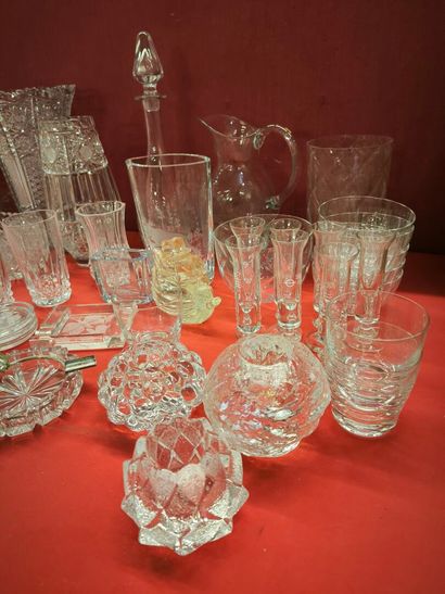 Important set of glassware and crystalware...