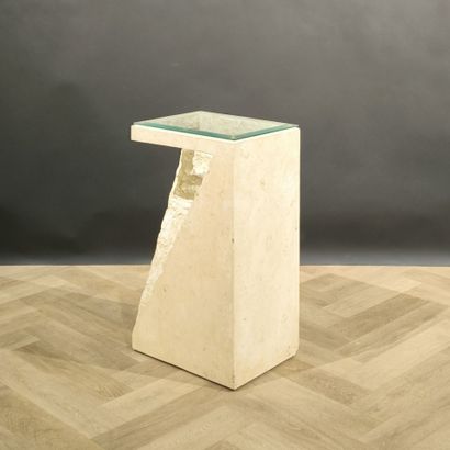 Brutalist pedestal in reconstituted stone...