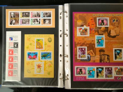 France. In 9 large binders, collection of...