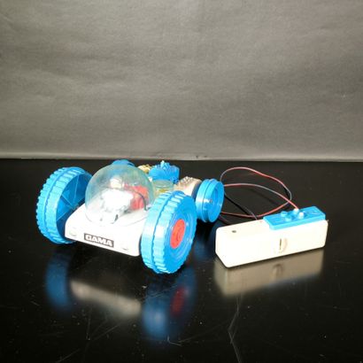 T2M Product. CESSNA 160. Radio-controlled...