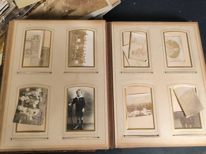 Important lot of photographs and prints on...