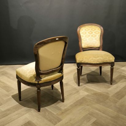 Pair of violoné chairs in natural wood, upholstered...