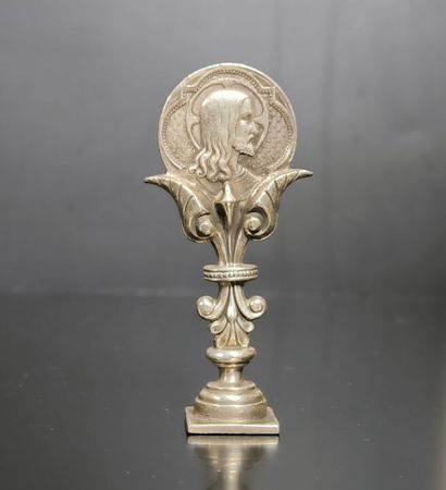 Cachet en argent, à décor du profil du Christ...