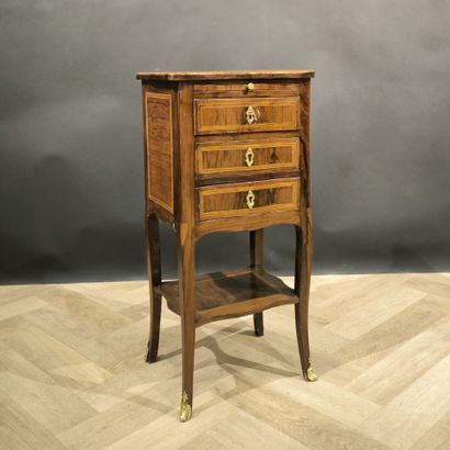 Table chiffonnière inlaid on all sides, opening...