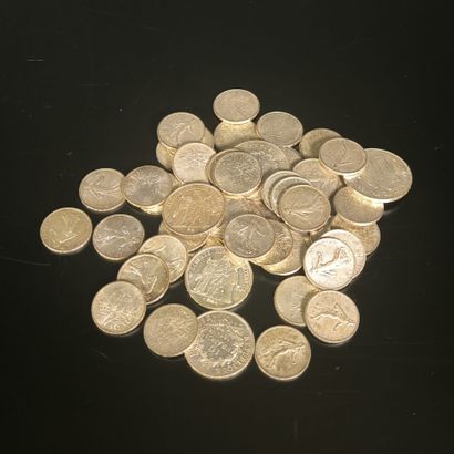 Set of 50 silver coins - 706.3 g : 
- 2 coins...