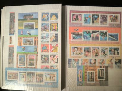 France. In 9 large binders, collection of...