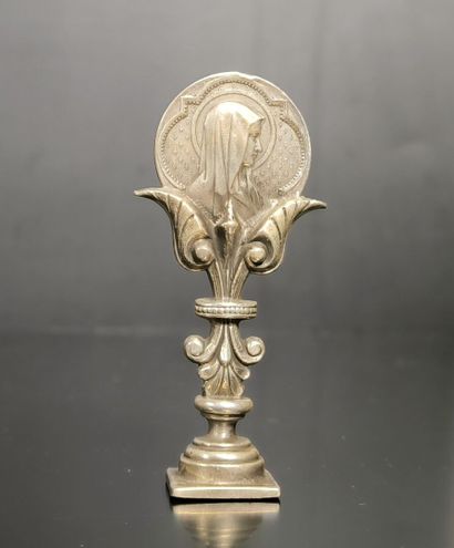 Cachet en argent, à décor du profil du Christ...