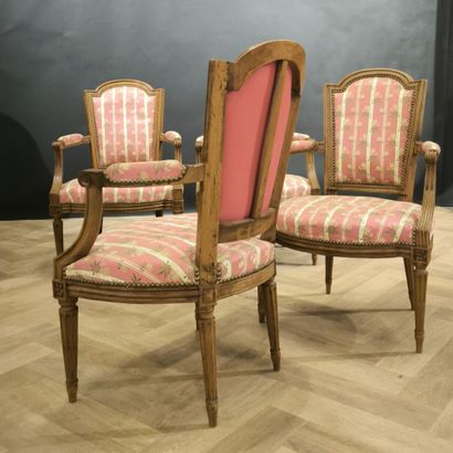 Suite of 4 armchairs in natural wood, tapered...