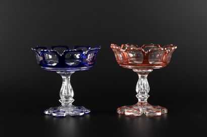 Two crystal overlay baguiers cups. 
- Saint-Louis....