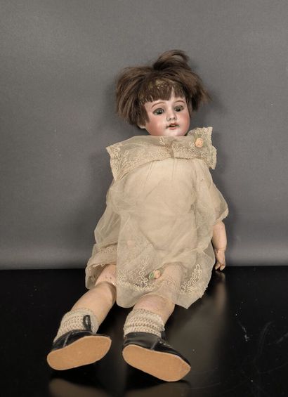 SFBJ 60 Paris 3. Porcelain head doll, open...