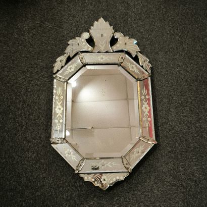 Engraved mirror glass from Venice. Early...