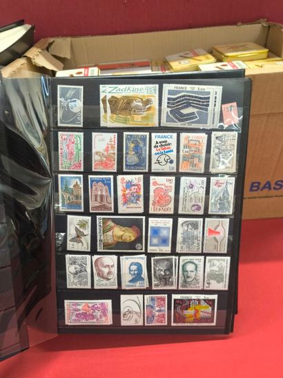 In one box, a collection of TP from France...