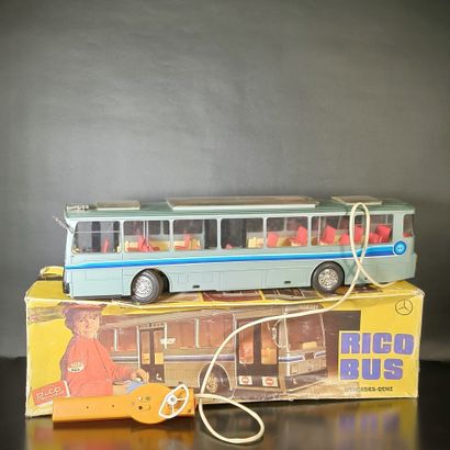 RICO BUS. Mercedes-Benz bus. Box