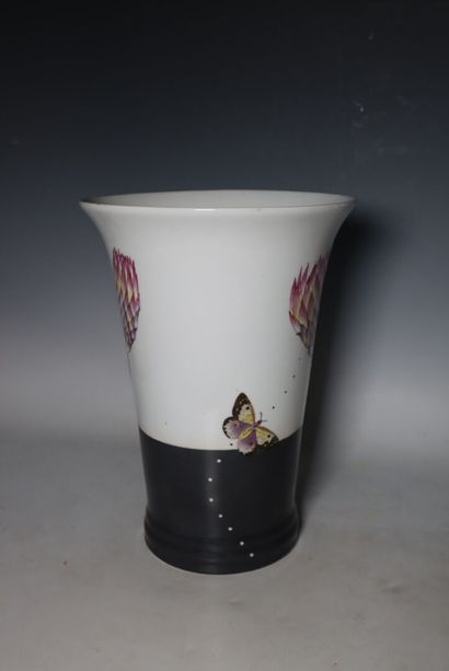 Fabienne JOUVIN (1962)
Vase en porcelaine...