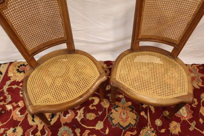 Paire de chaises cannées en bois naturel,...