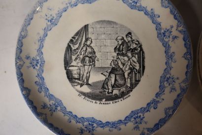 Choisy-le-Roi 12 assiettes en faïence fine...