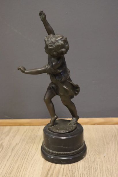 E. PLAT (XIXe siècle)
Allégorie de la danse
Bronze...