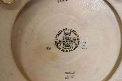 LONGWY
Dessous de plat de forme octogonale...