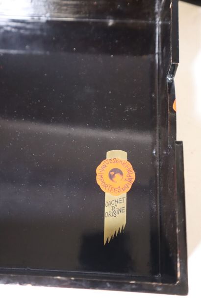 MARQUISE DE SEVIGNE
Black lacquer box with...