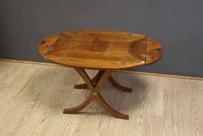 Table de bateau style Anglais, à rebords...