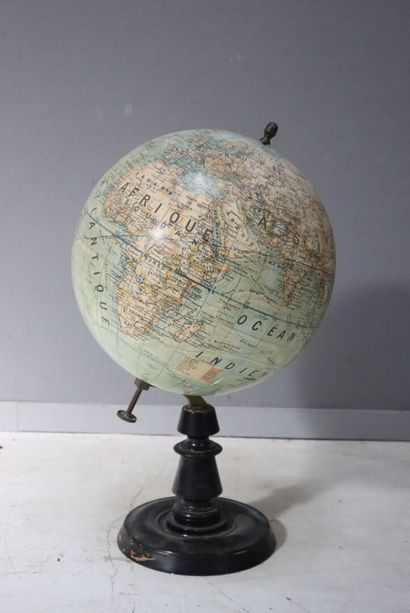 J. FOREST, Rue de Buci, Paris. Globe/world...