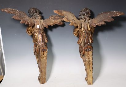 Pair of gilded wood sconce brackets depicting...