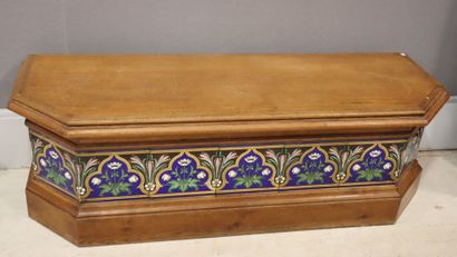 Oak chest bench, decorated with Gien-style...