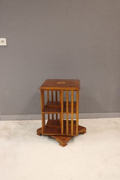 Two-level revolving bookcase in mahogany...