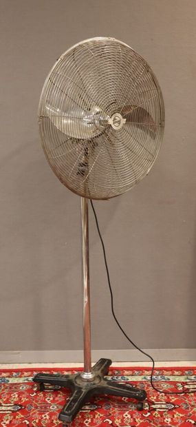 Tornado stainless steel fan on rolling base
Motor...